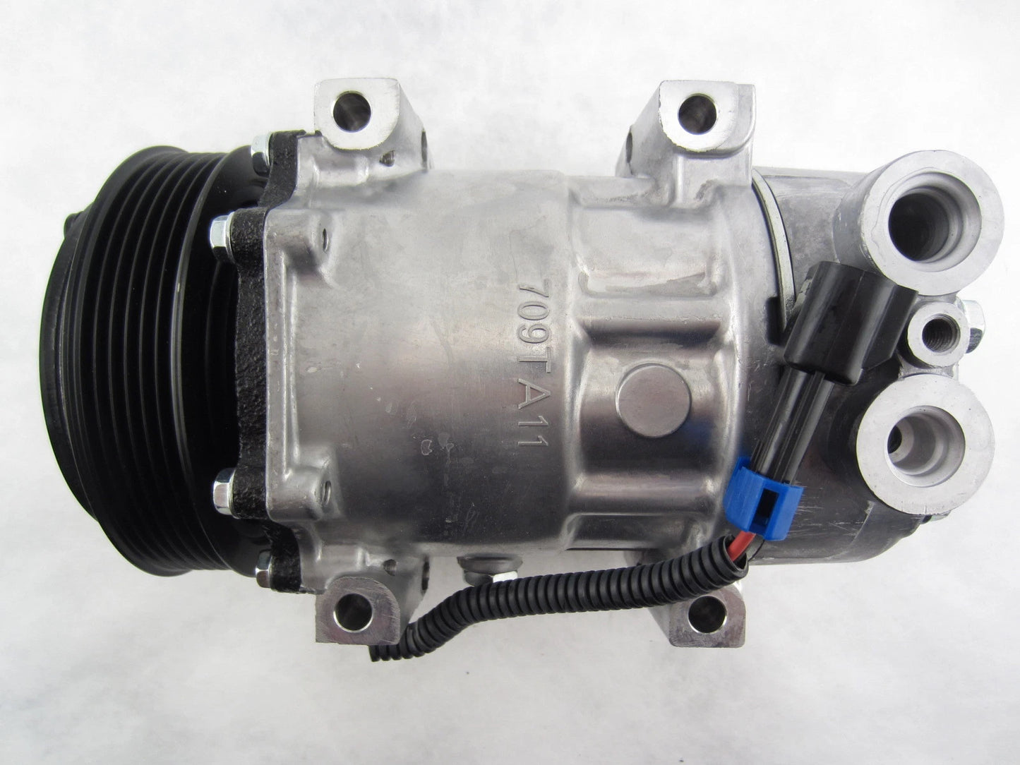 A/C Compressor and Clutch Replacement for Toyota Hilux (2012–2016)