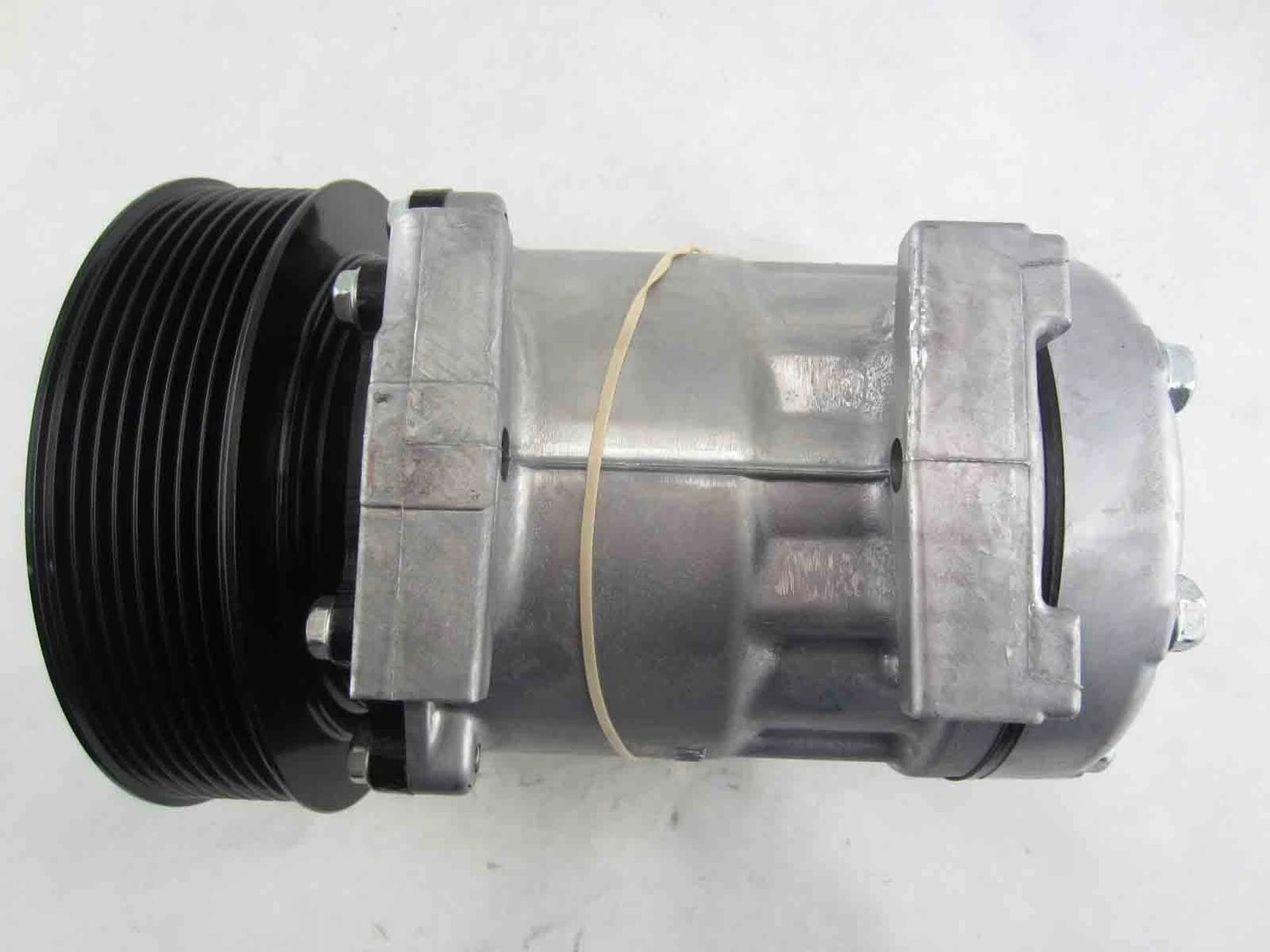 AC Compressor Replacement for Ford Falcon XR6 (2000–2002)