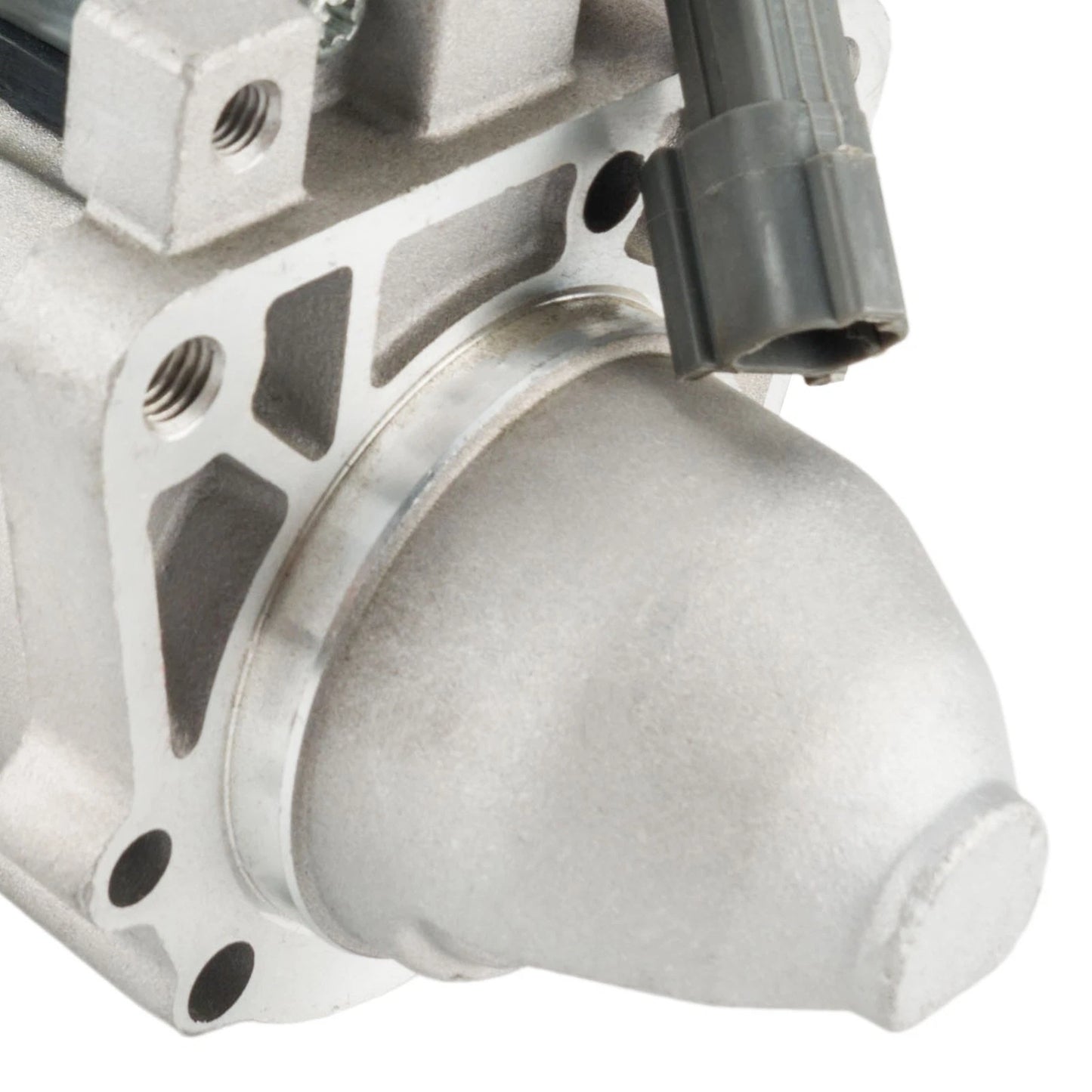 Front Engine Oil Filter Housing for Nissan TITAN and INFINITI QX56 (2004–2010)