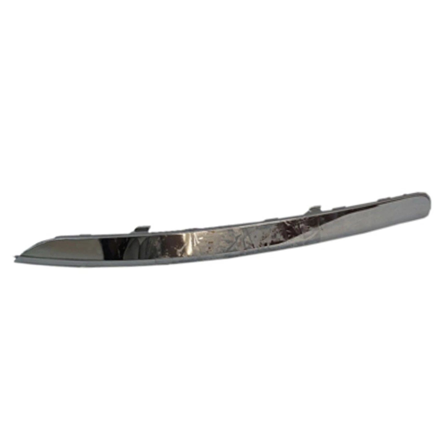Front Bumper Cover Molding Replacement Passenger Side for Toyota Hilux (2011–2015)