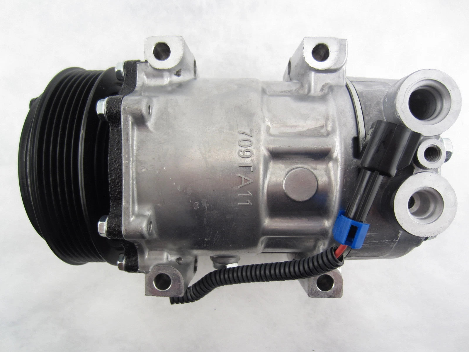 A/C Compressor and Clutch Replacement for Toyota Hilux (2012–2016)