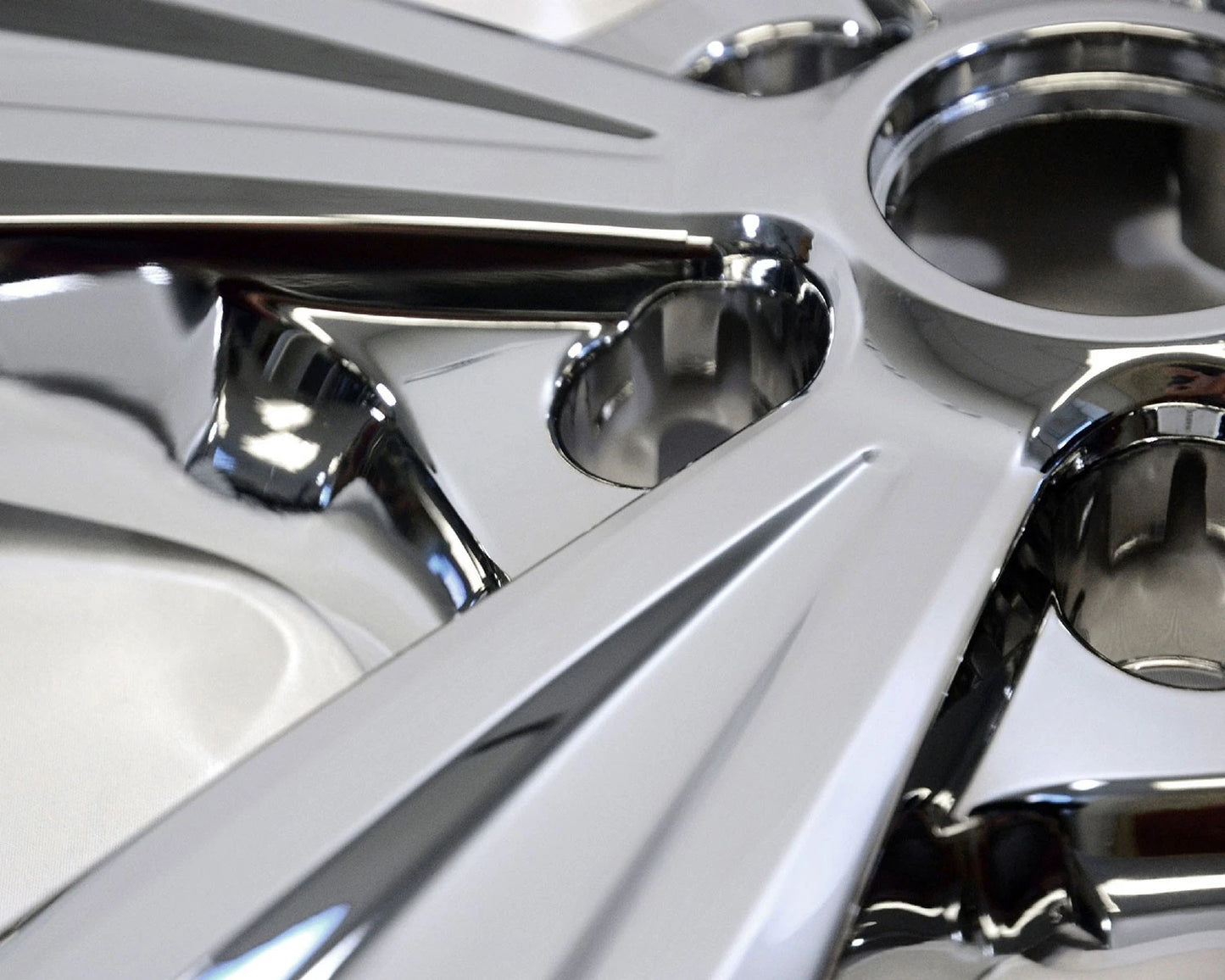 Chrome Wheel Skins Hub Caps Full Alloy Covers for Ford Escape (2013–2016)
