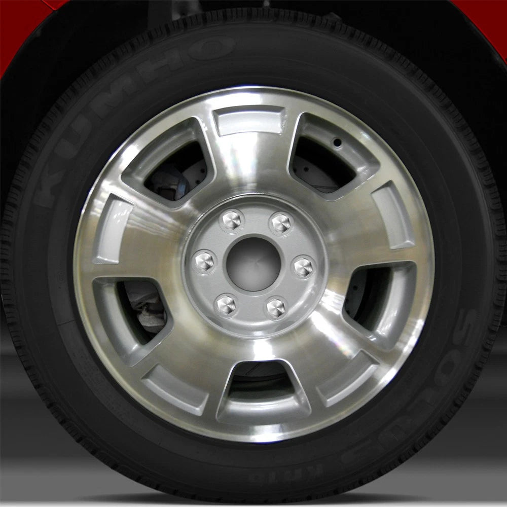 17x7.5 Factory Wheel (Sparkle Silver) For 2014 GMC Savana 1500