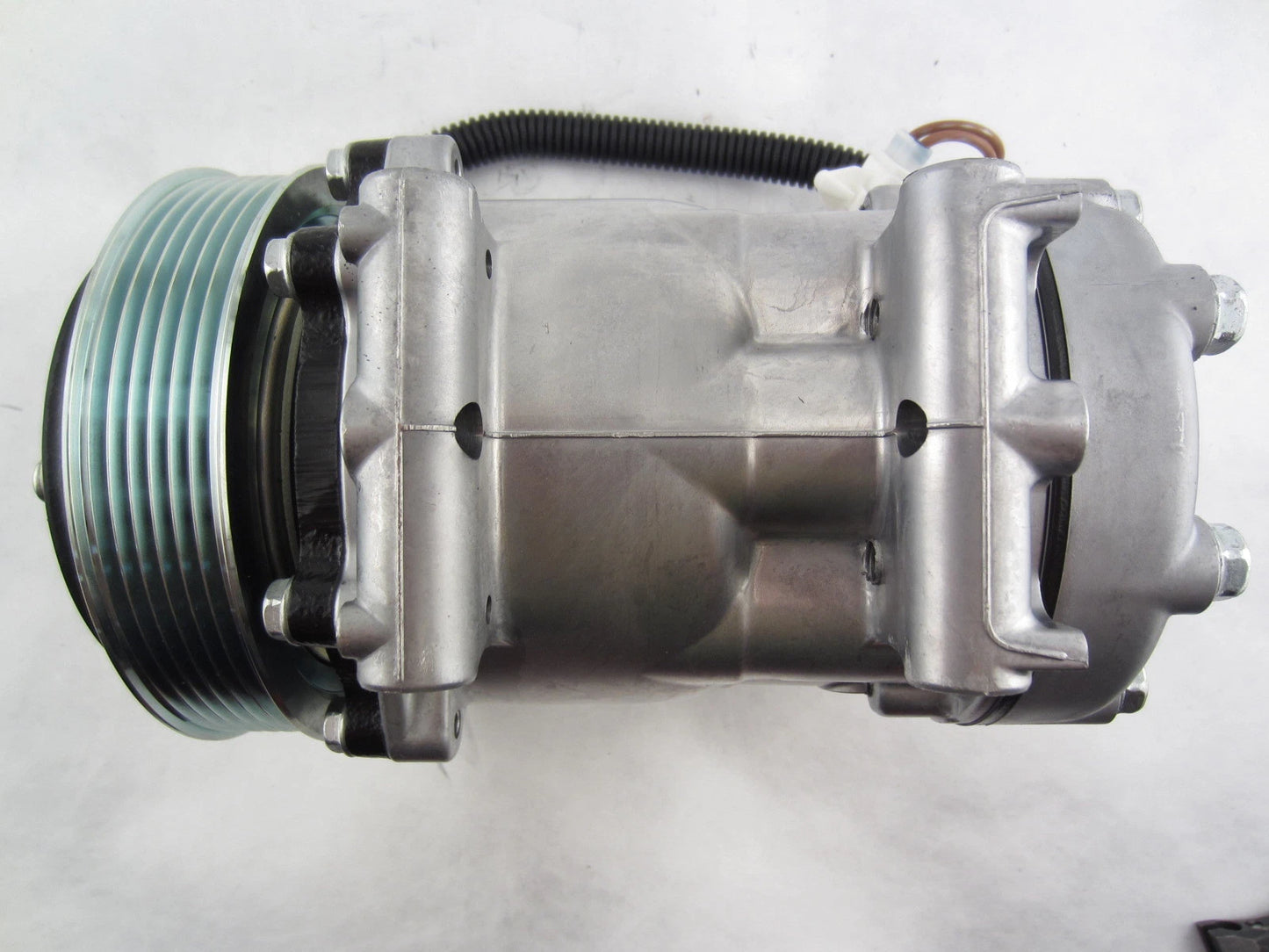 AC Compressor Replacement for Toyota Land Cruiser 100 Series (1998–2007)